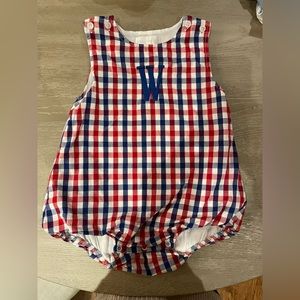 “W” monogrammed plaid bubble